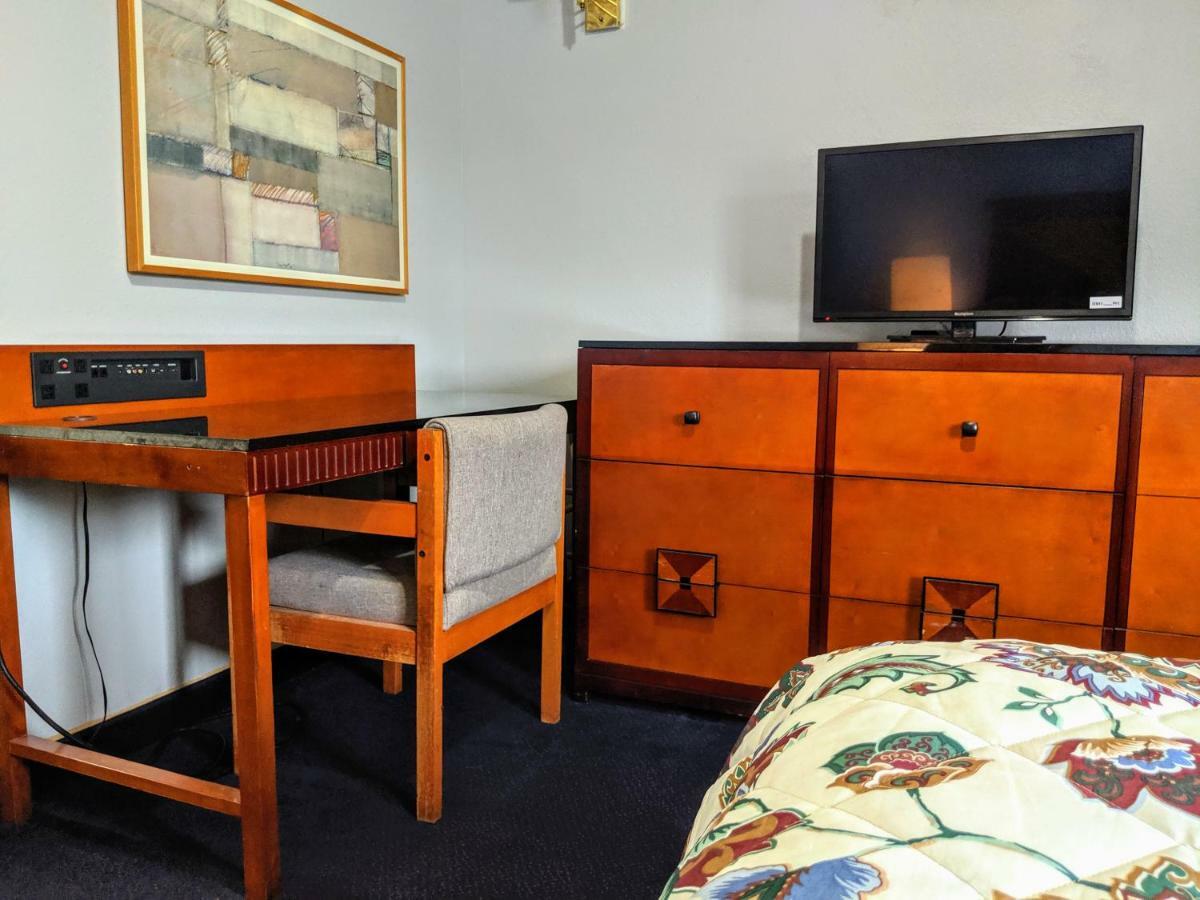 Executive Inn Thomson Ngoại thất bức ảnh