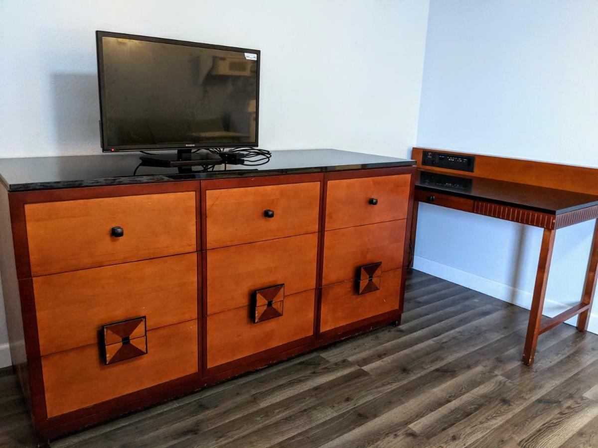 Executive Inn Thomson Ngoại thất bức ảnh