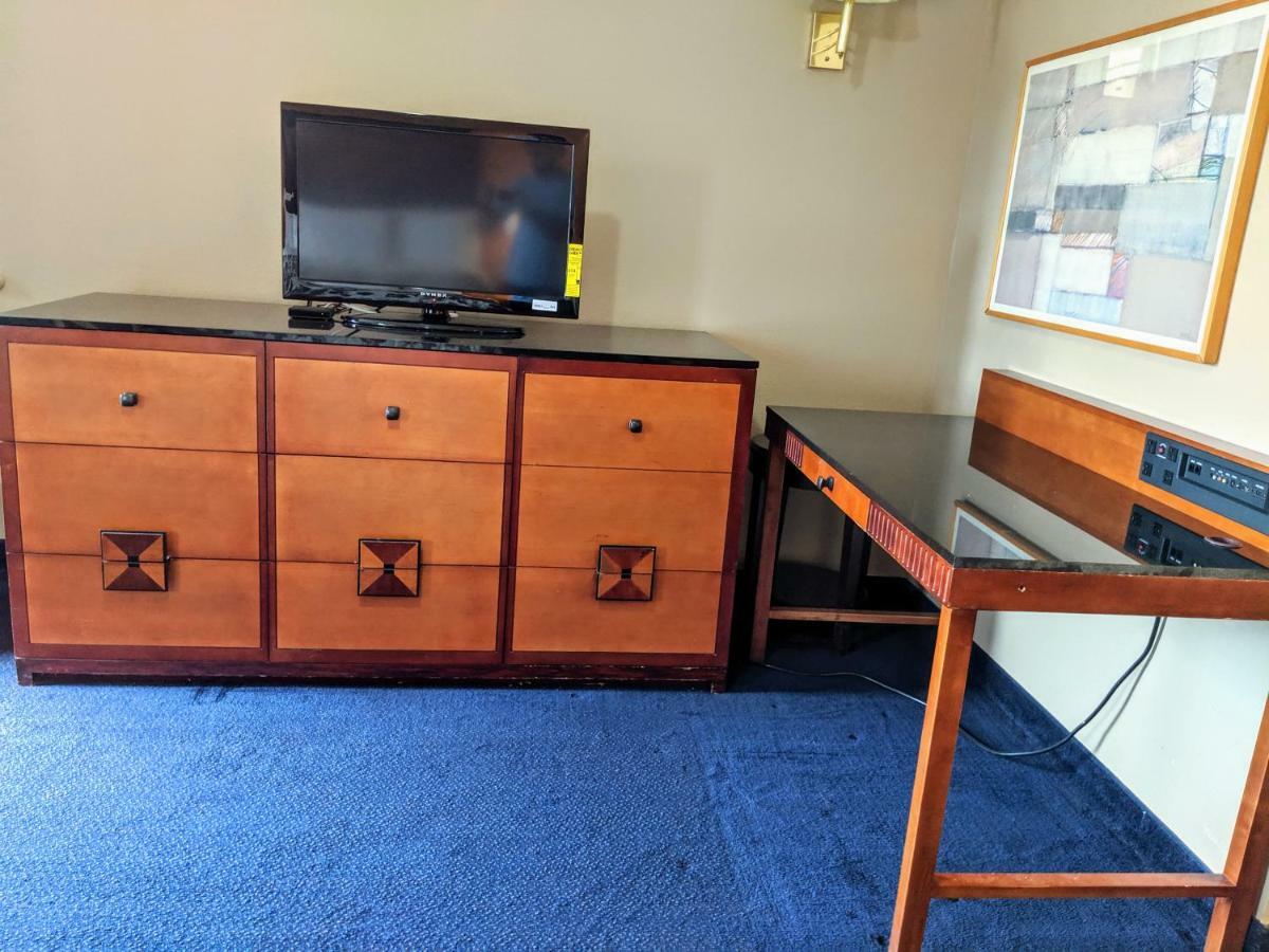 Executive Inn Thomson Ngoại thất bức ảnh